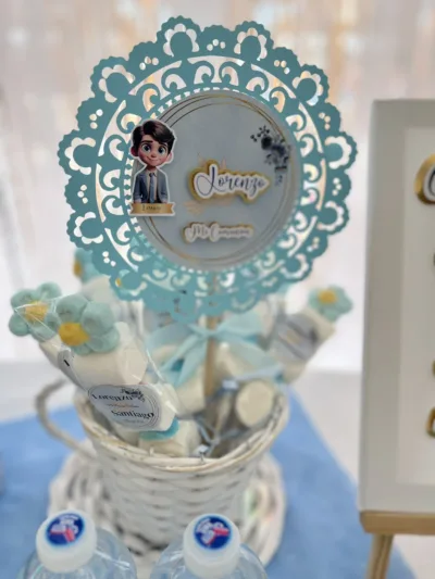 Toppers Blondas y personaje ilustrado