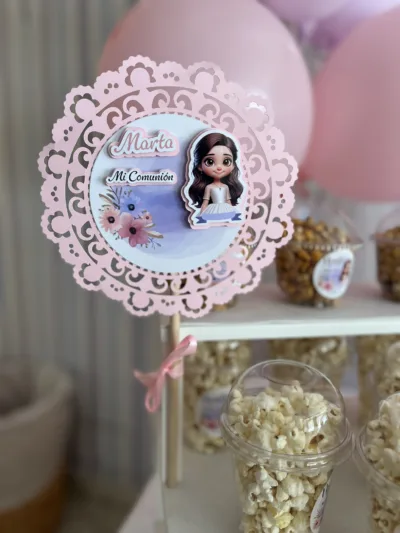 Toppers Blondas y personaje ilustrado