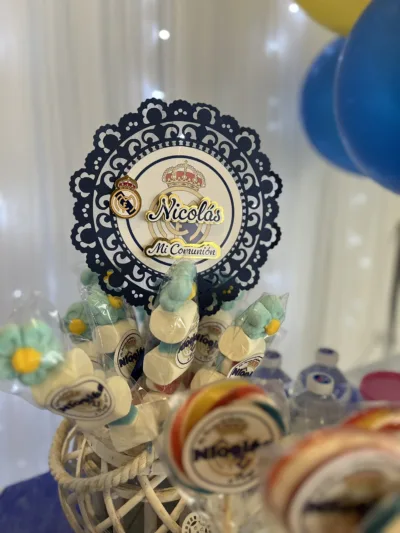 Toppers Blondas y personaje ilustrado