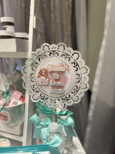 Toppers Blondas y personaje ilustrado