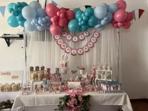 mesa de chuches de cumpleaños